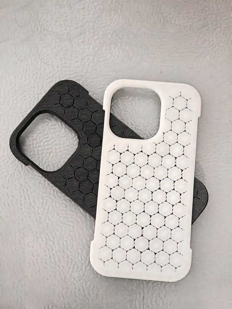 Miniatura 3 do modelo 3D 苹果手机壳 软壳 锁子甲 iphone case