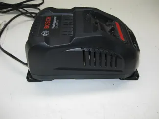 Wallmount Bosch Professional GAL 1880 CV Loader