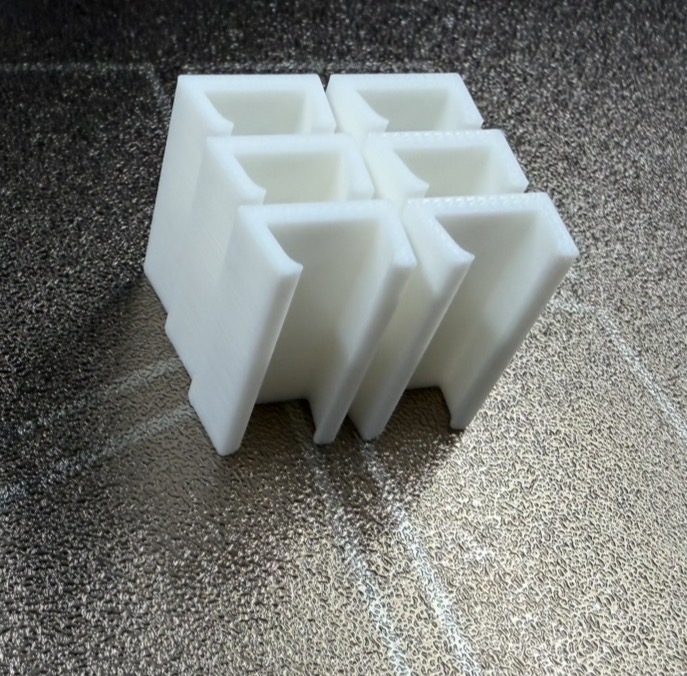 Miniatura 2 do modelo 3D Parametric LED Strip Guide - Customizable