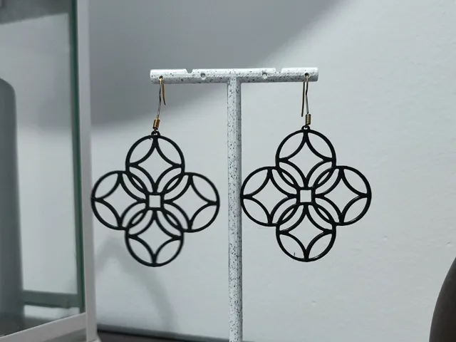Aretes Celosía Gótica