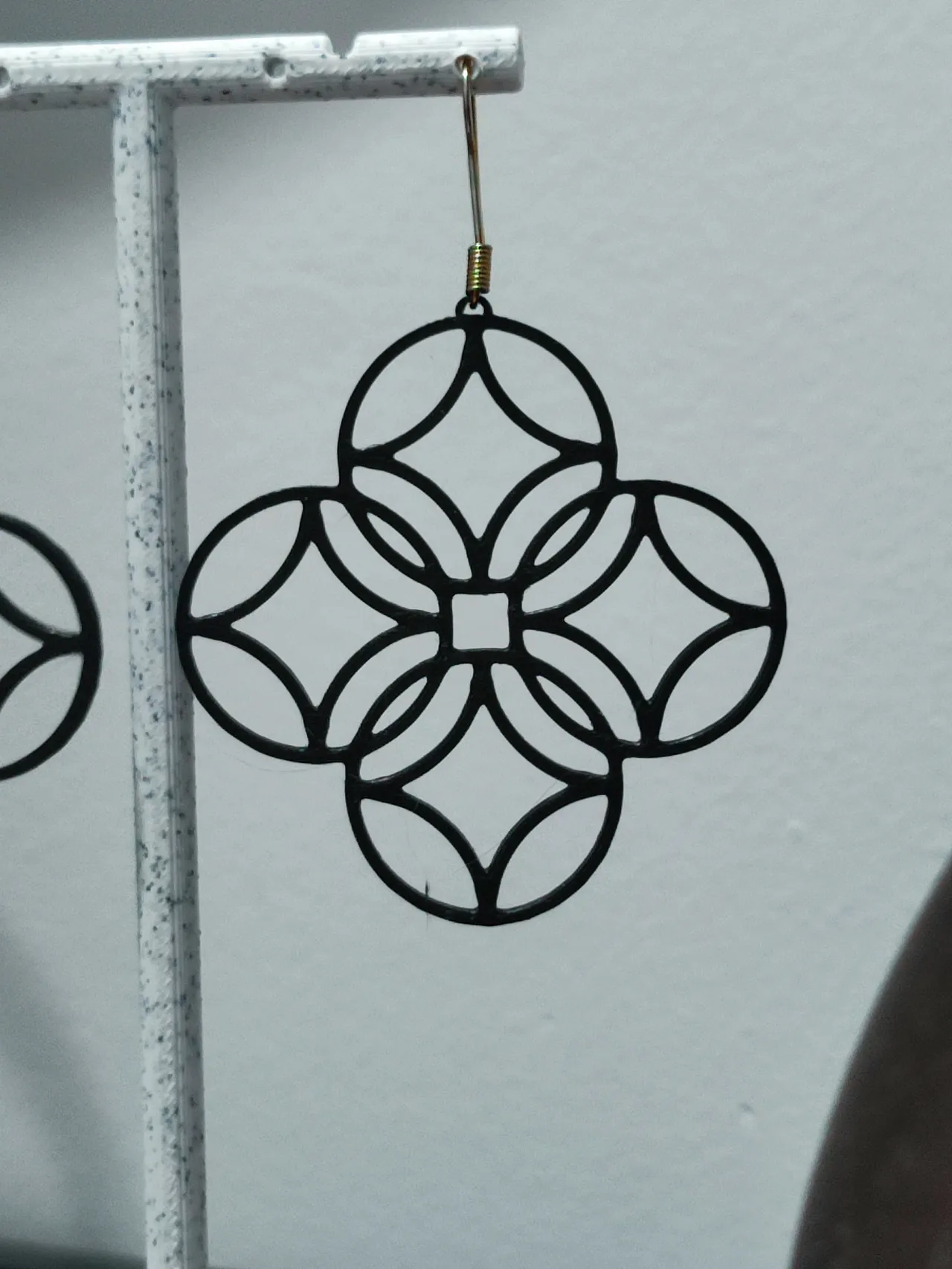 Aretes Celosía Gótica view 4