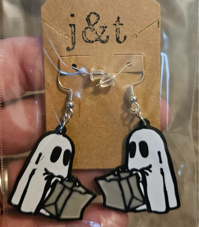 Trick or Treat Ghost earrings