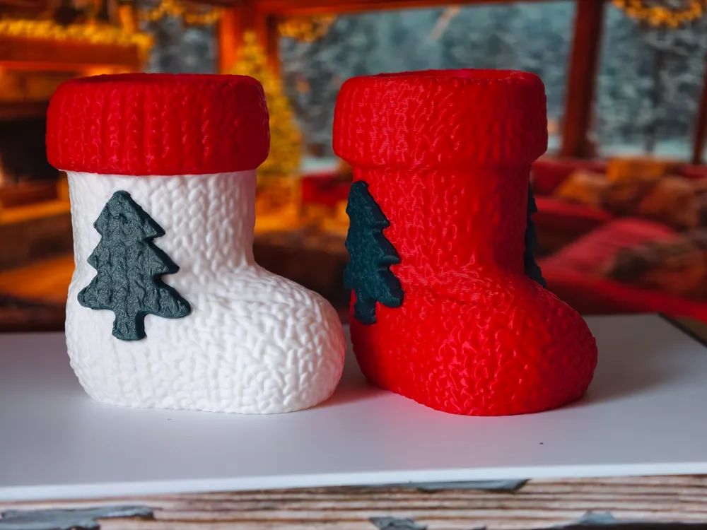 Jarrón decorativo: Christmas Stocking Vase – Knitted Style. Referencia del modelo original.