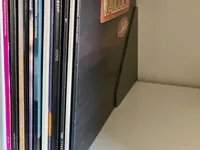 Support pour vinyles / livres — photo 1