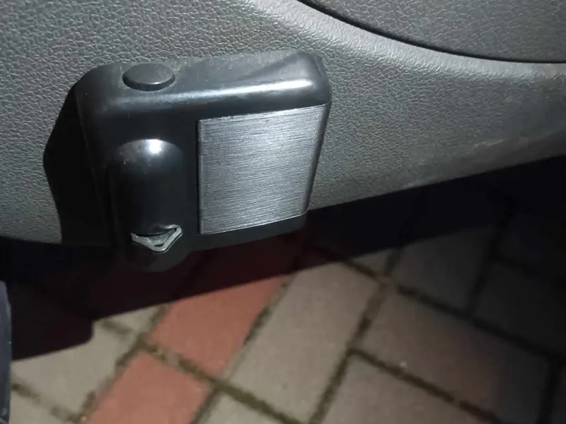 Ford kryt loga