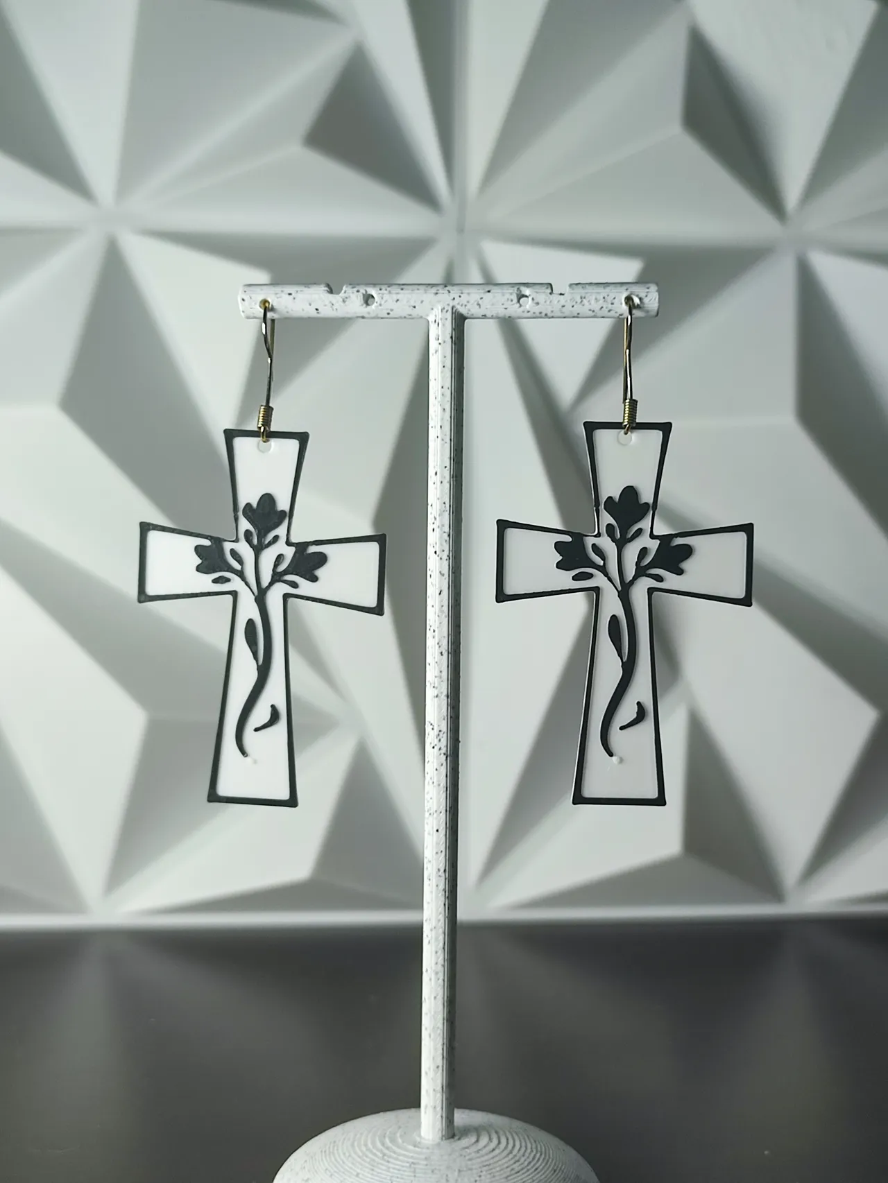 Aretes Sacro Moderno view 2