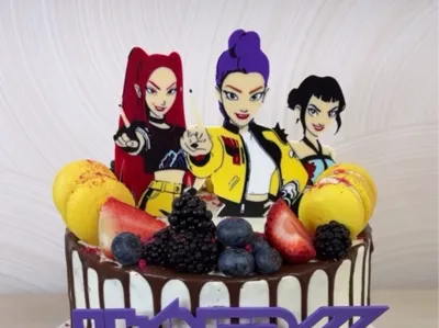 Huntrix cake topper