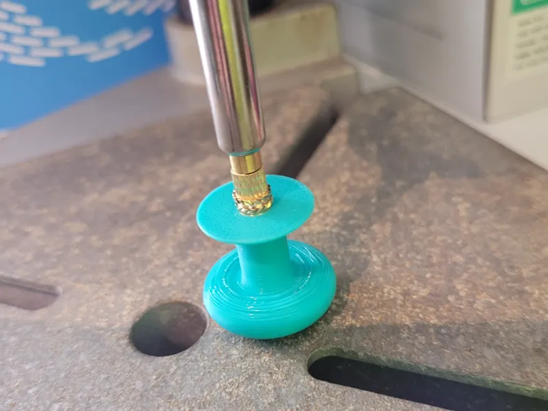 Furniture knob for M5 threaded insert