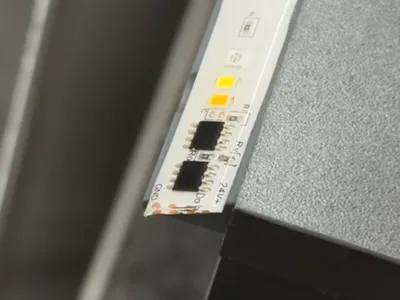 LED STRIP 30° MOUNT / ADPTER with screw holes