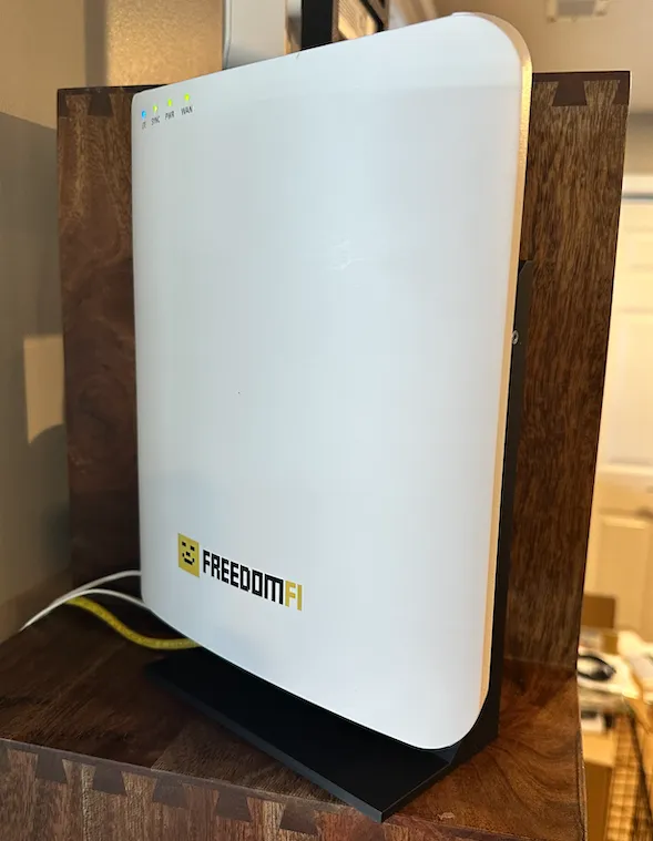 FreedomFi Indoor Radio Stand