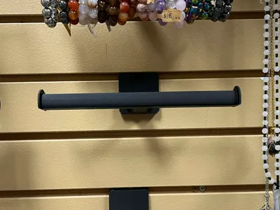 T-Bar Slatwall Display - Strong Print Orientation