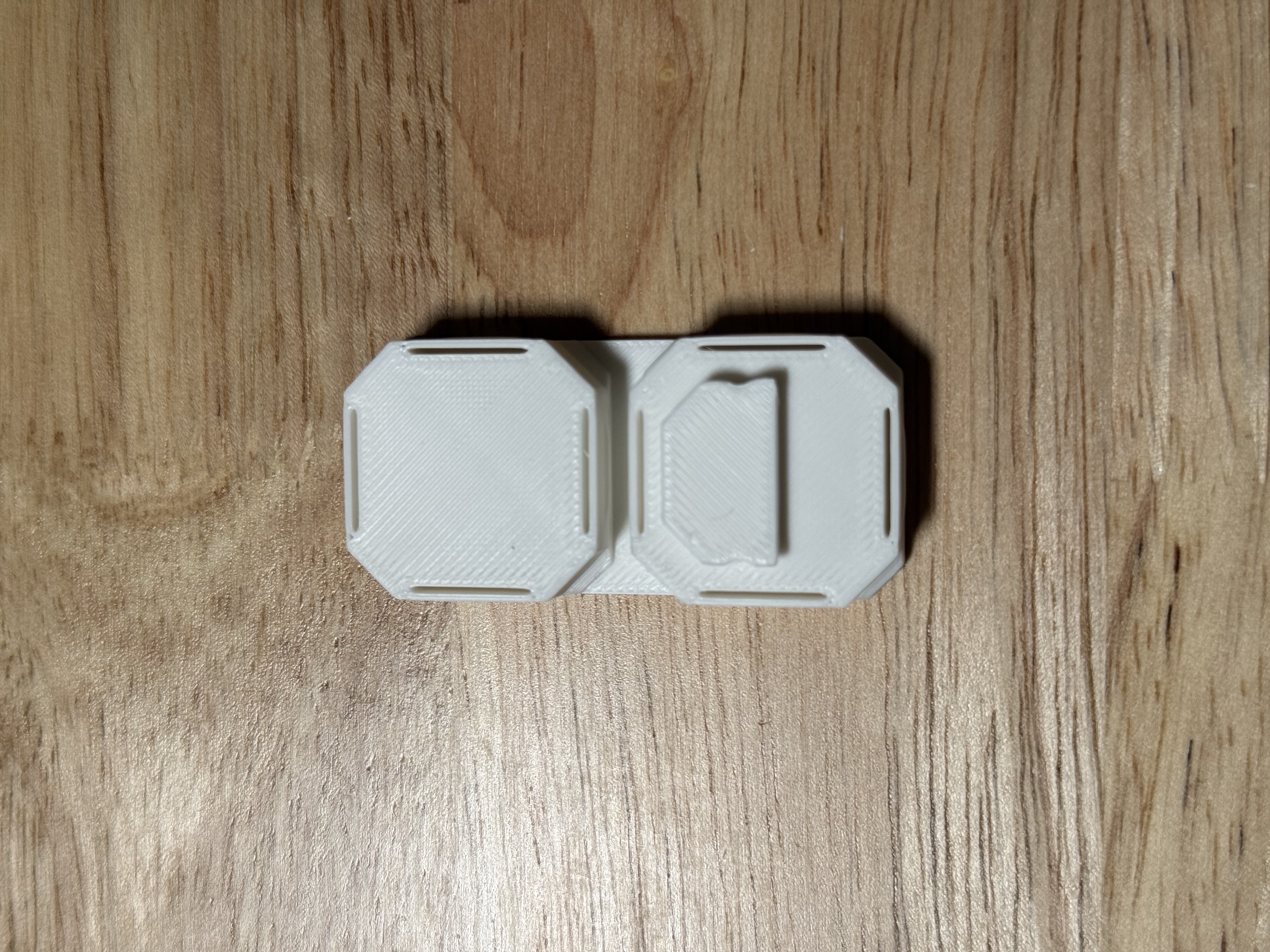 1 bottom connector