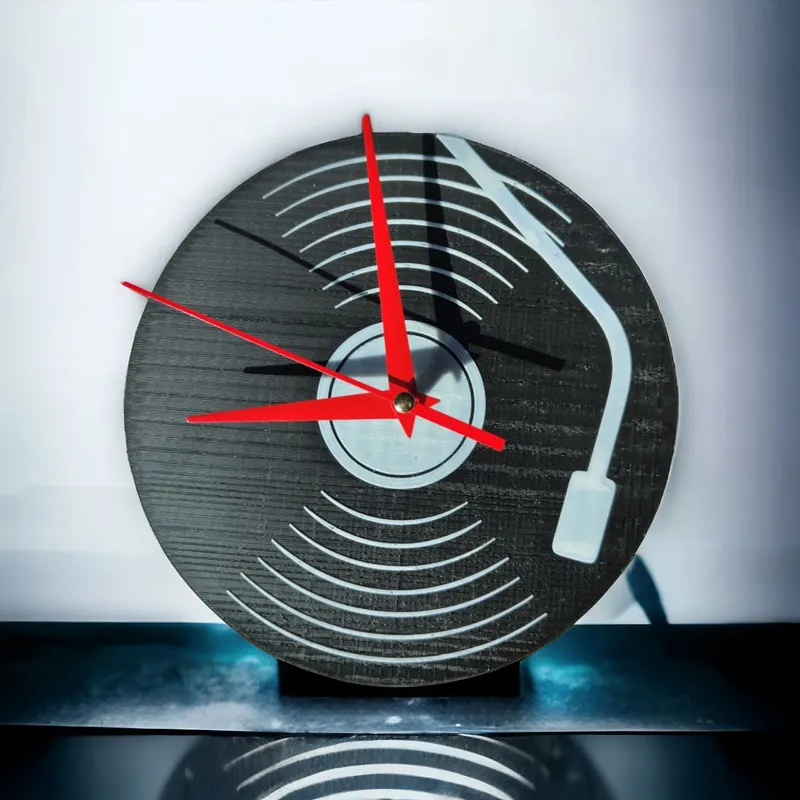 LP clock 2