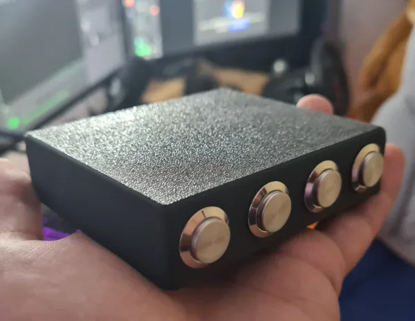 Boîtier de boutons pour maison connectée