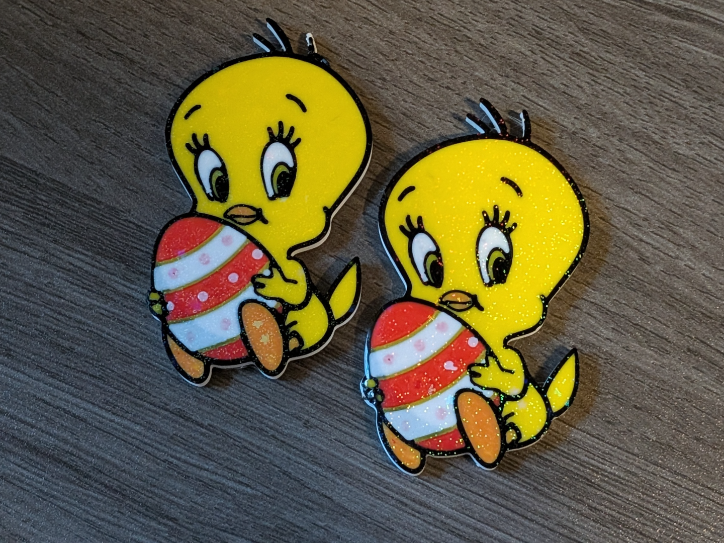 Tweety with an Easter Egg
