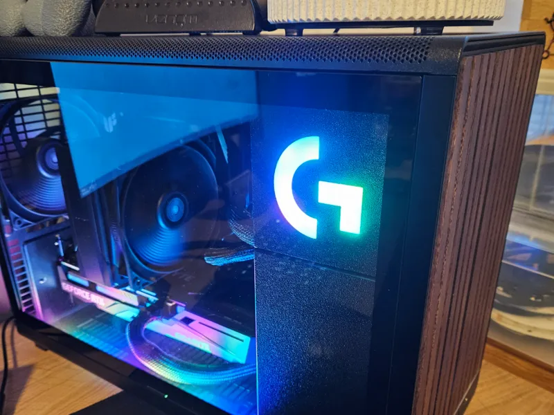 Lian Li A3 mATX Case RGB Logo