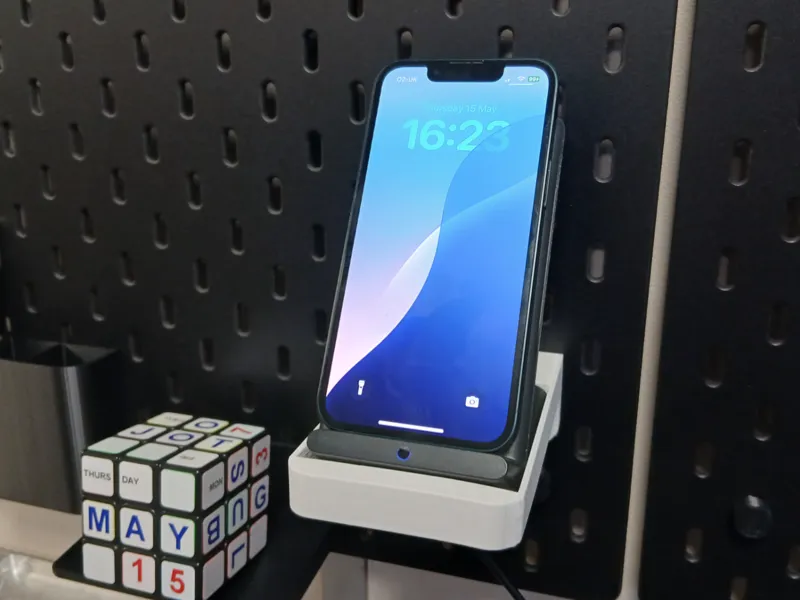 Skadis Anker Wireless Charger Stand