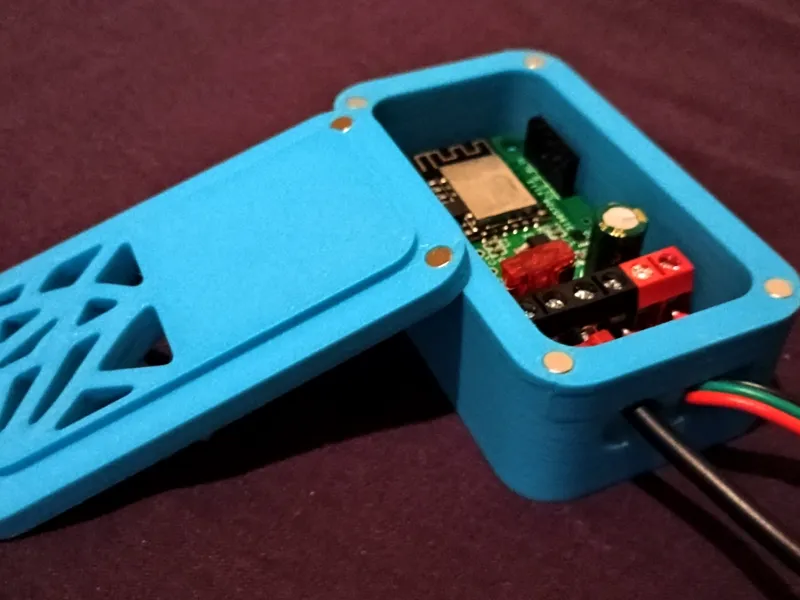 YAWL WLED Controller Case