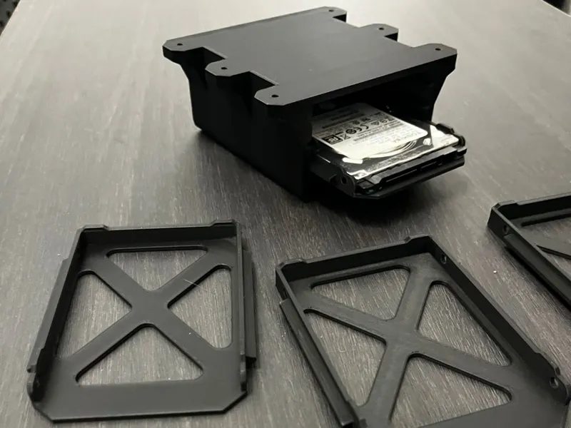 Mini Rack SSD sottoscrivania a 4 Slot