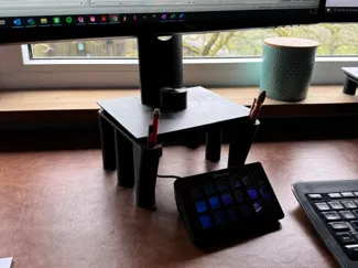 Moniter Raise stand with (and without) pen holders