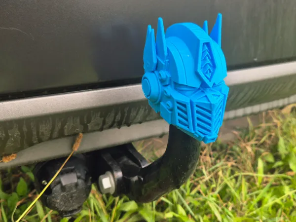 Cache-boule d'attelage Optimus Prime