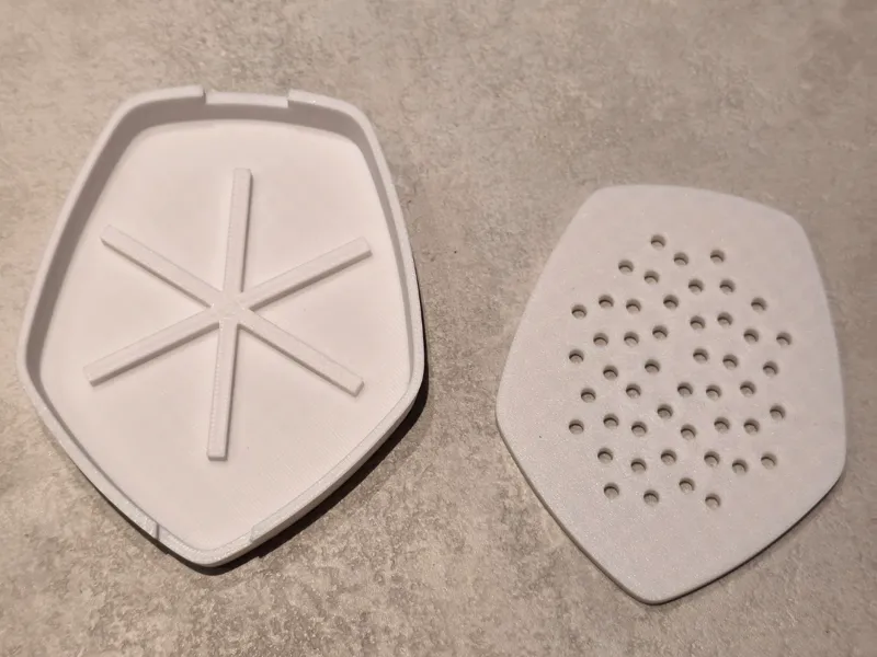 Phyllo – Self-Draining Soap Dish with Catch Tray