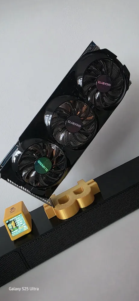 Custom Graphics Card Stand Graphics Card Stand / Holder GPU Bitcoin - Free 3D Print Model - MakerWorld