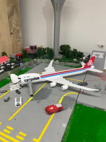Accesorio para impresora 3D: 1:400 scale interactive Boeing 747-8F — vista de referencia 2