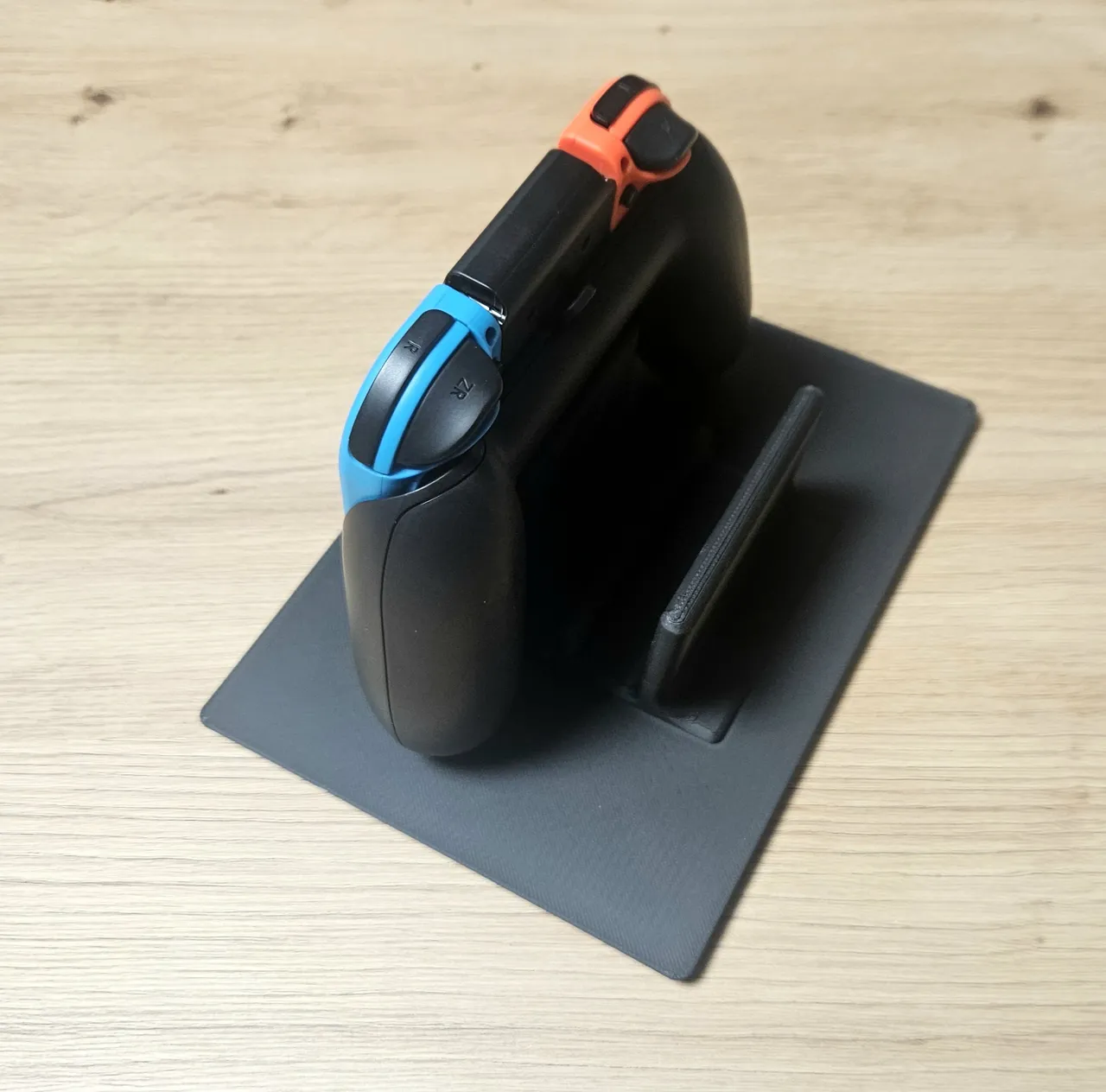 Switch Joycon Grip / Pad Stand Gridfinity Refined view 2