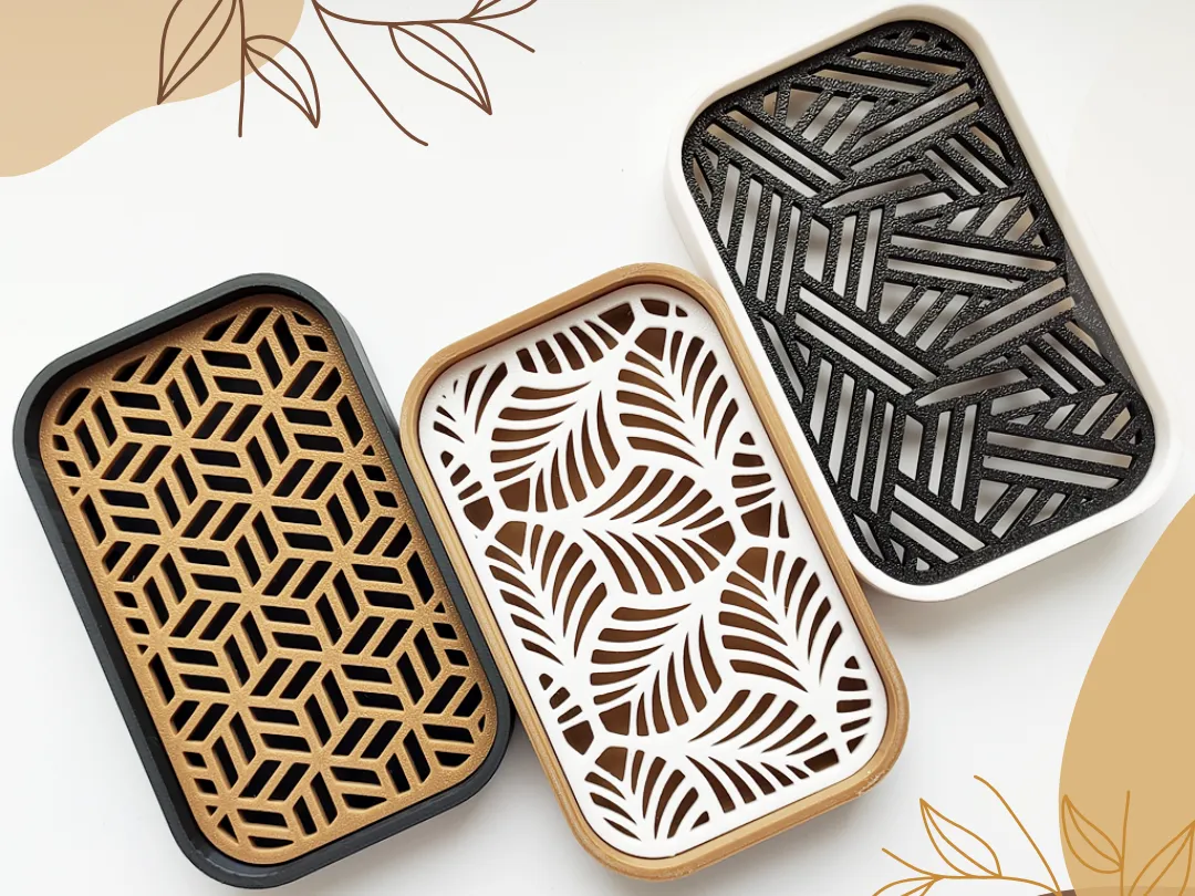 Speziell entworfene ovale Seifenschale und 4-teiliger Putzbehälter als dekoratives Ornament