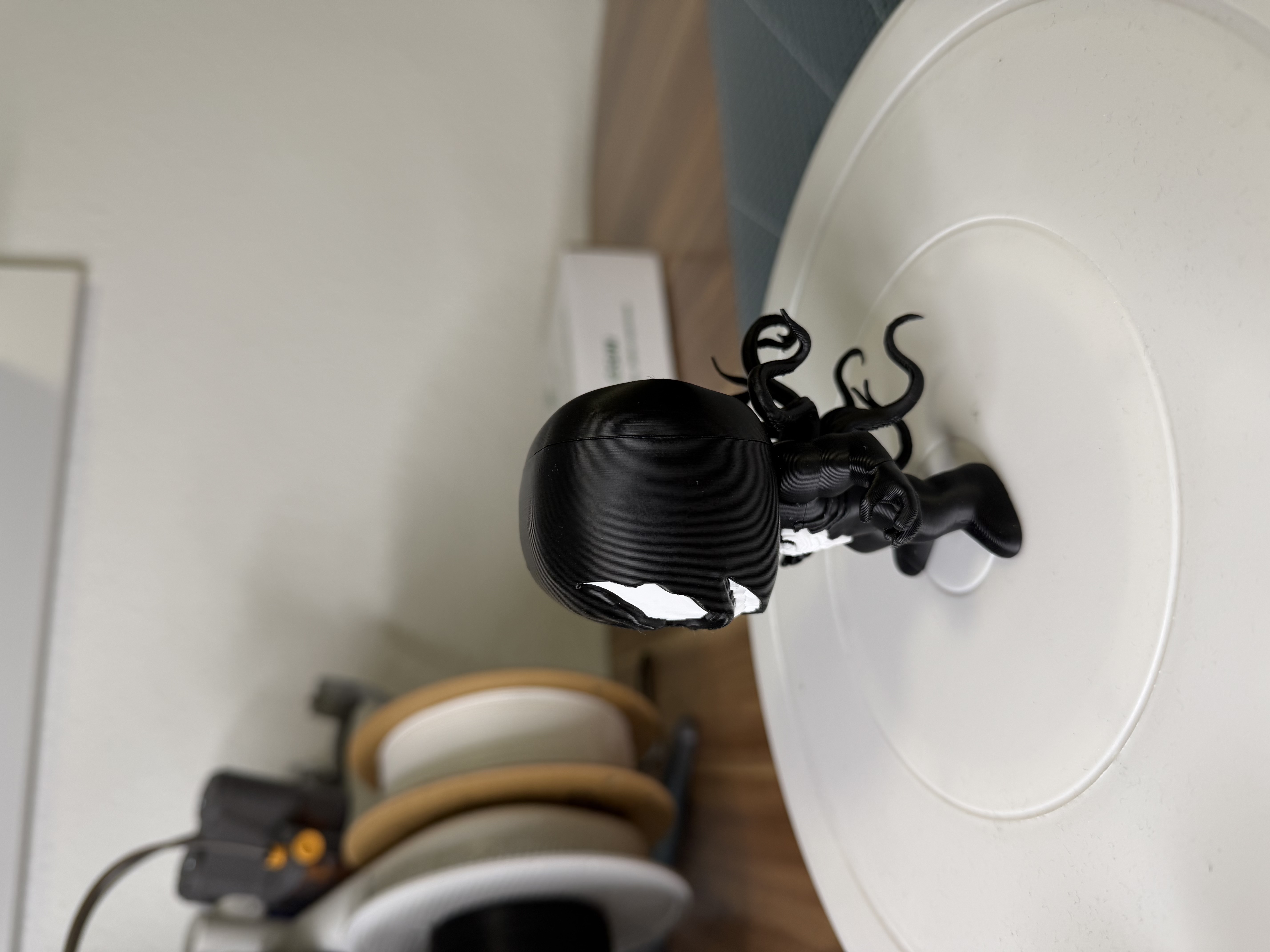 Venom Headphone stand - 3D Printer File