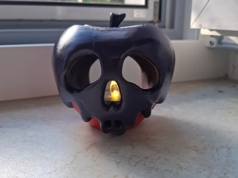 Poisoned Skull Apple