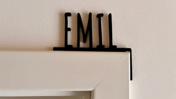 Letrero o emblema decorativo: Anpassbares Türschild für den Türrahmen -Generator — vista de referencia 3