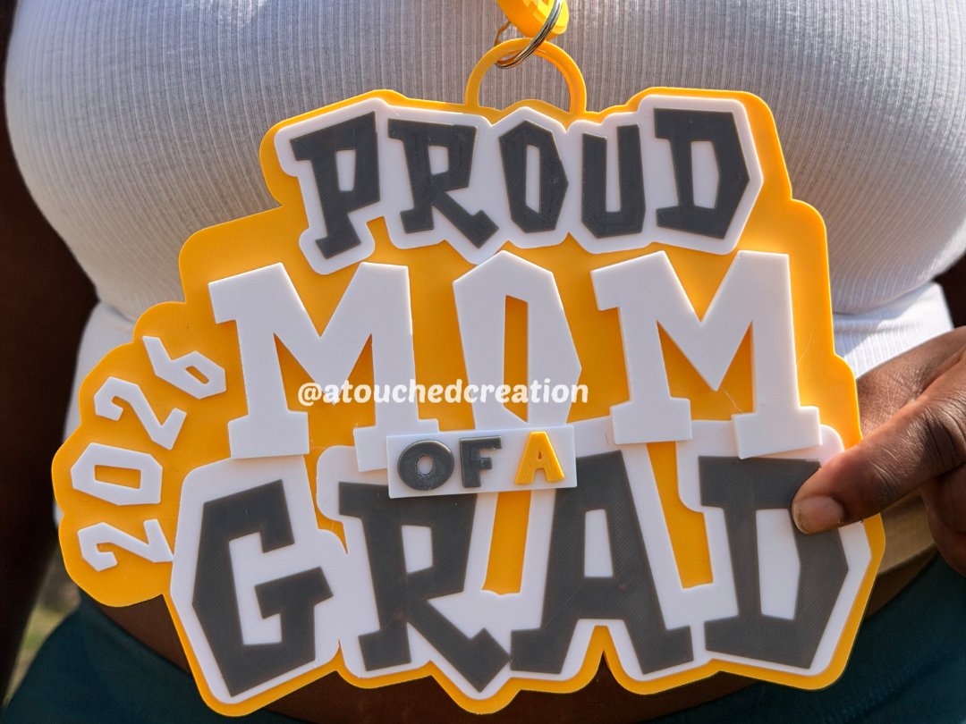 Proud Mom of a 2026 Grad 3D Hype Chain
