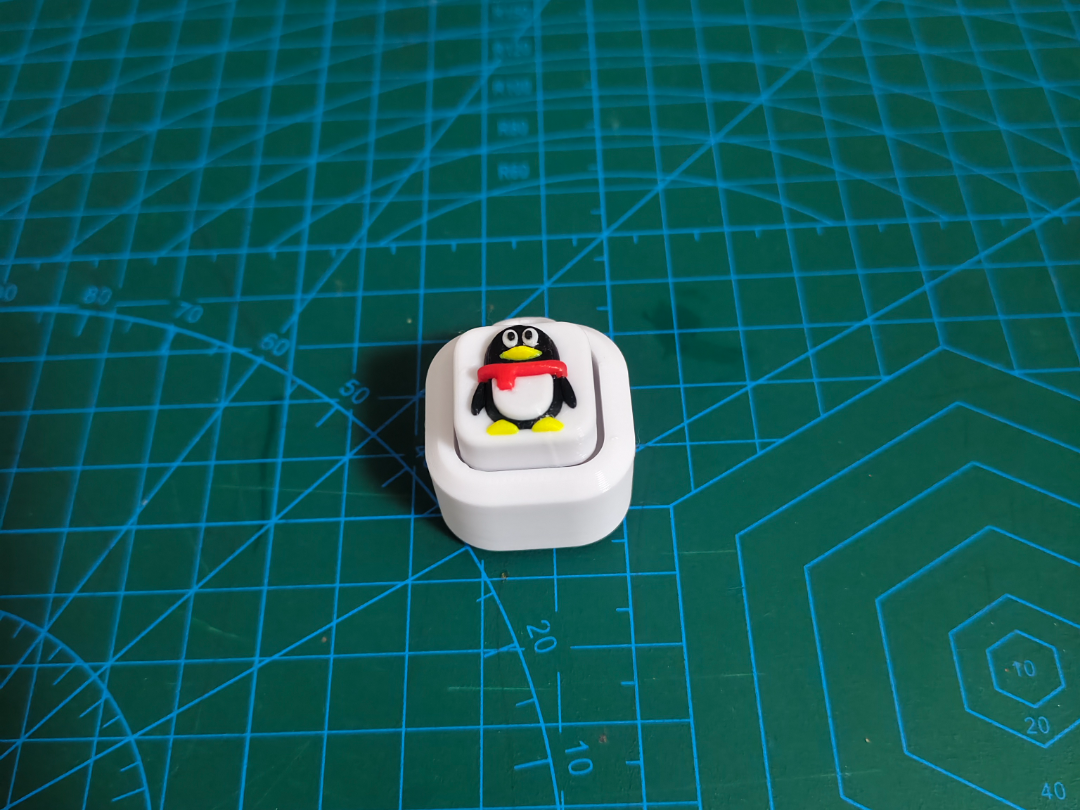 Miniatura 1 do modelo 3D 手机QQ图标解压按键