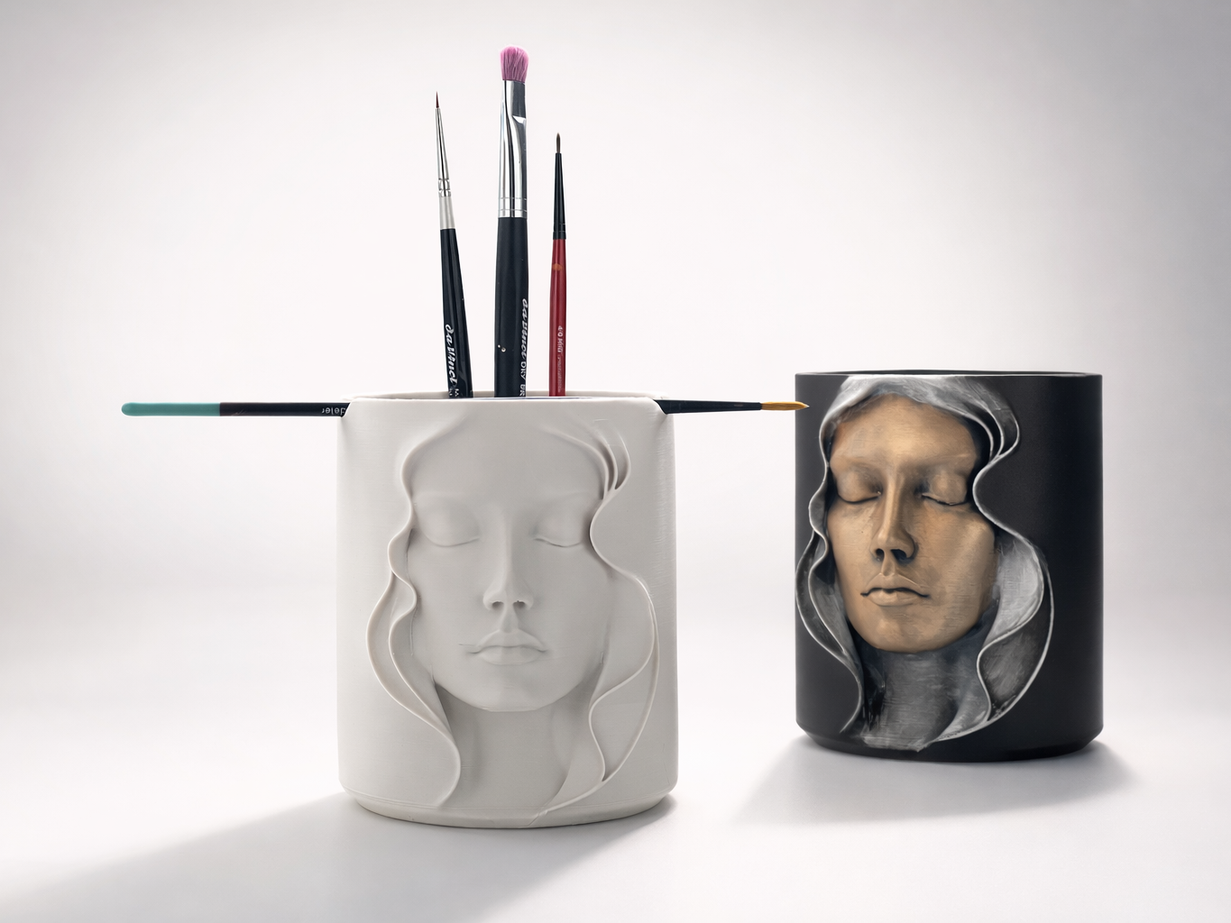 Sculpted Pot / Organizer