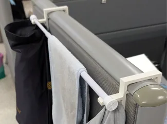 Partition hanger for 64mm depth