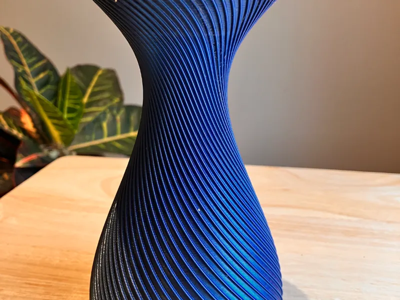 Flower vase