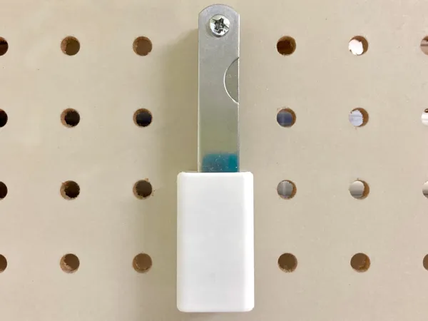 Support pegboard pour jauges d'épaisseur