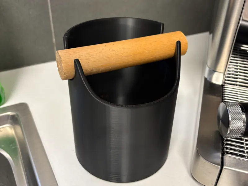 Minimalist Coffee Knock Box – with Wooden Bar