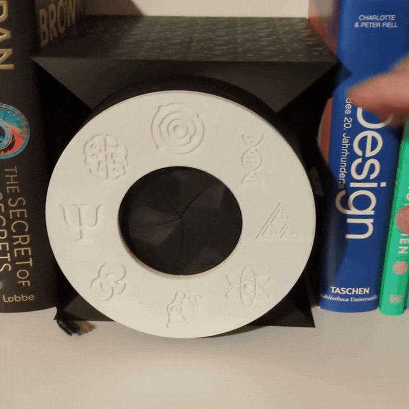 Futuristik Book Nook with  Lens shutter 