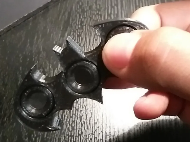Bat Spinner