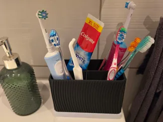 Toothbrush Holder, Bathroom Organizer (Drain&Tray)