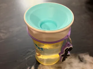 O-Ring to attach a name tag to a NUK Magic Cup