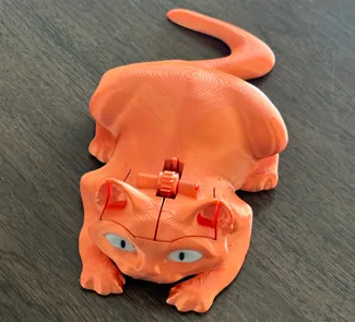 Crouching cat Mouse 