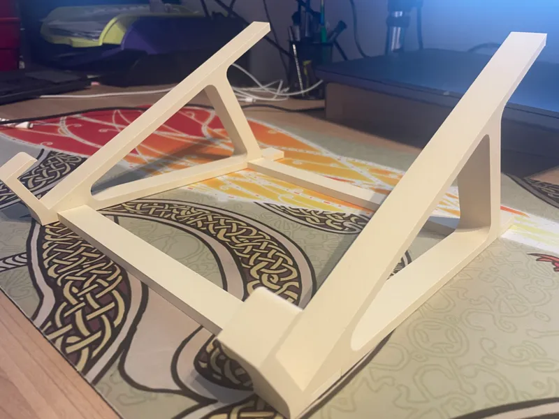 Thick laptop stand