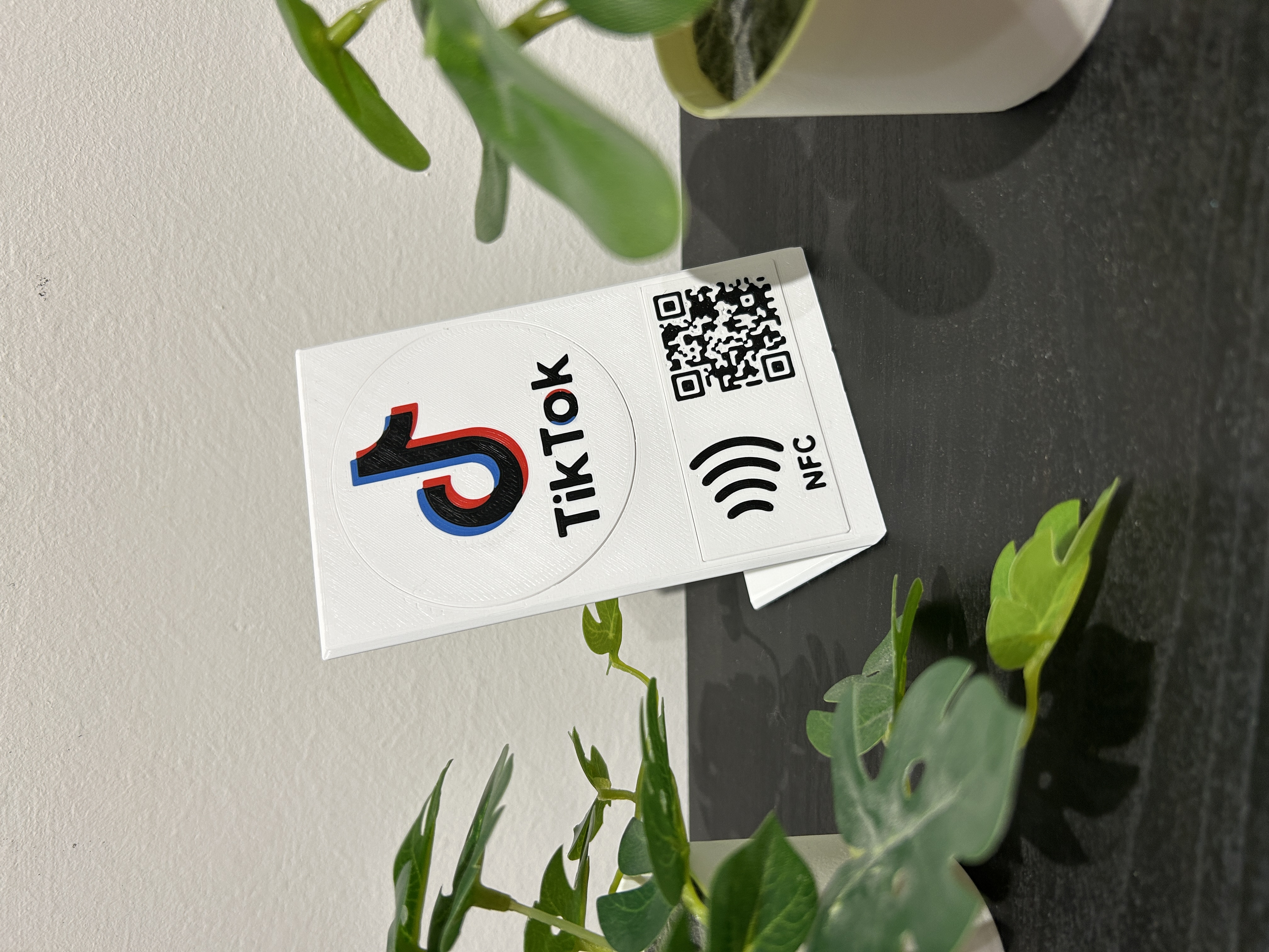 EDITABLE STAND QR CODE/NFC V2