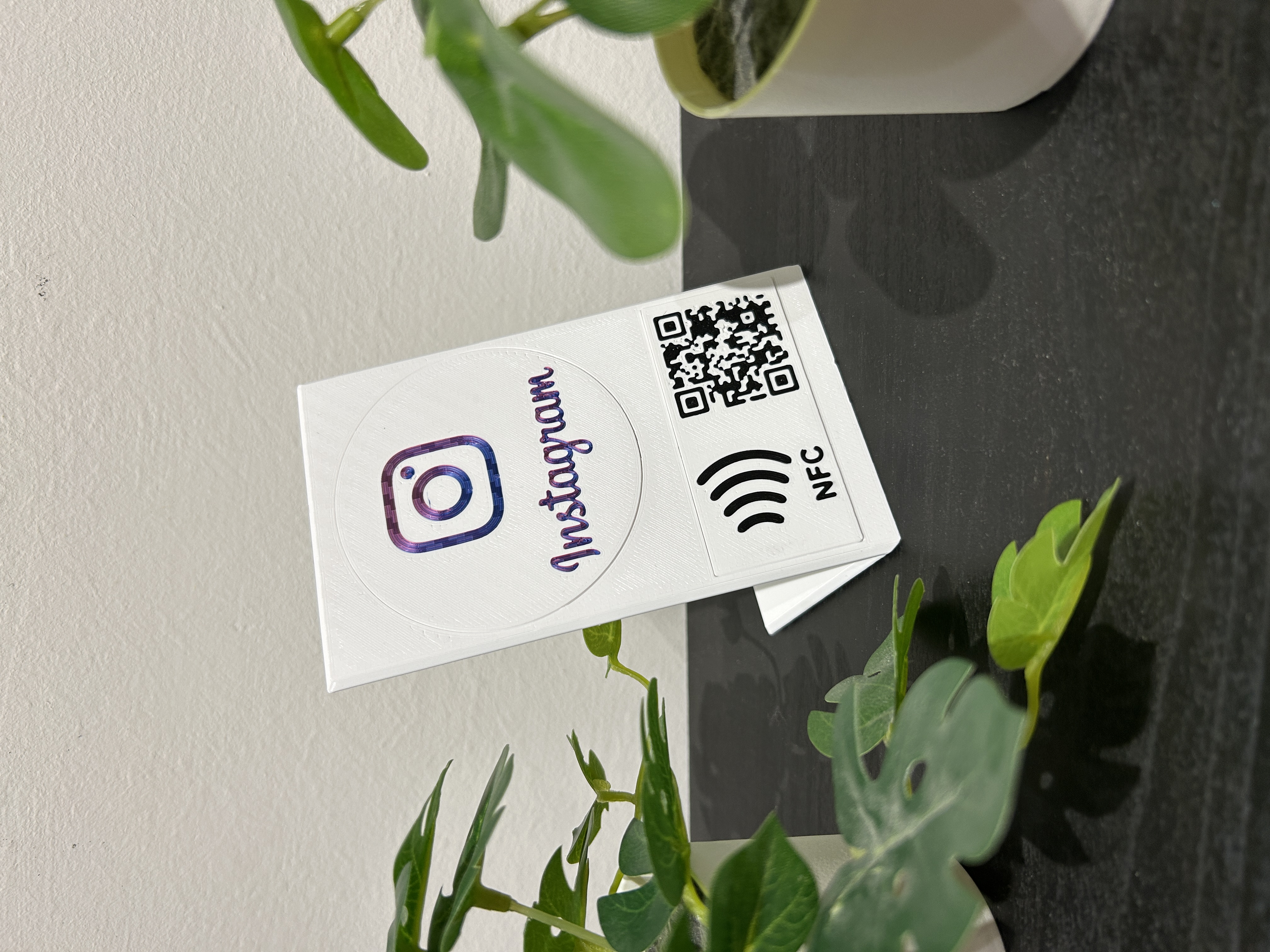 EDITABLE STAND QR CODE/NFC V2