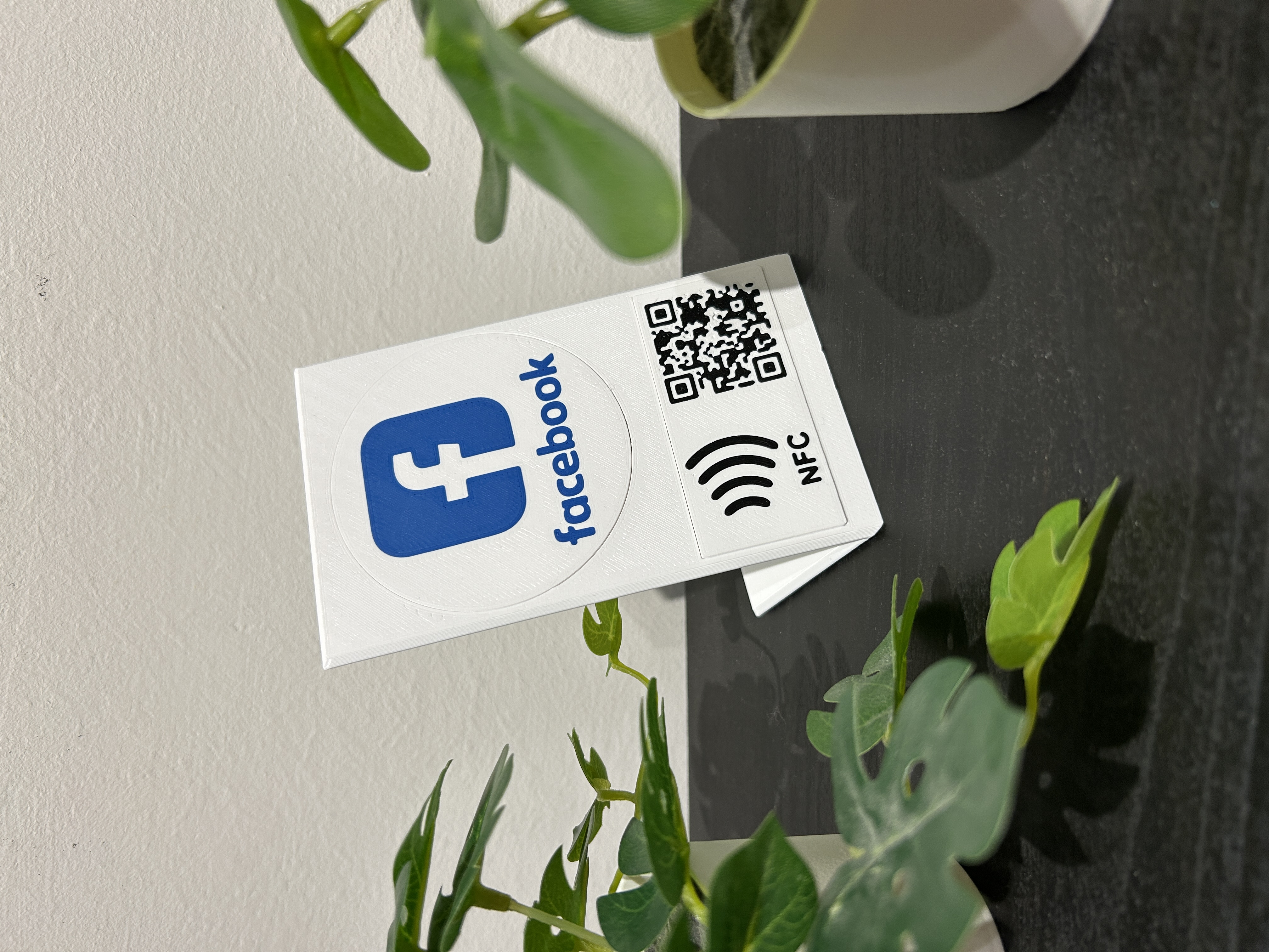 EDITABLE STAND QR CODE/NFC V2