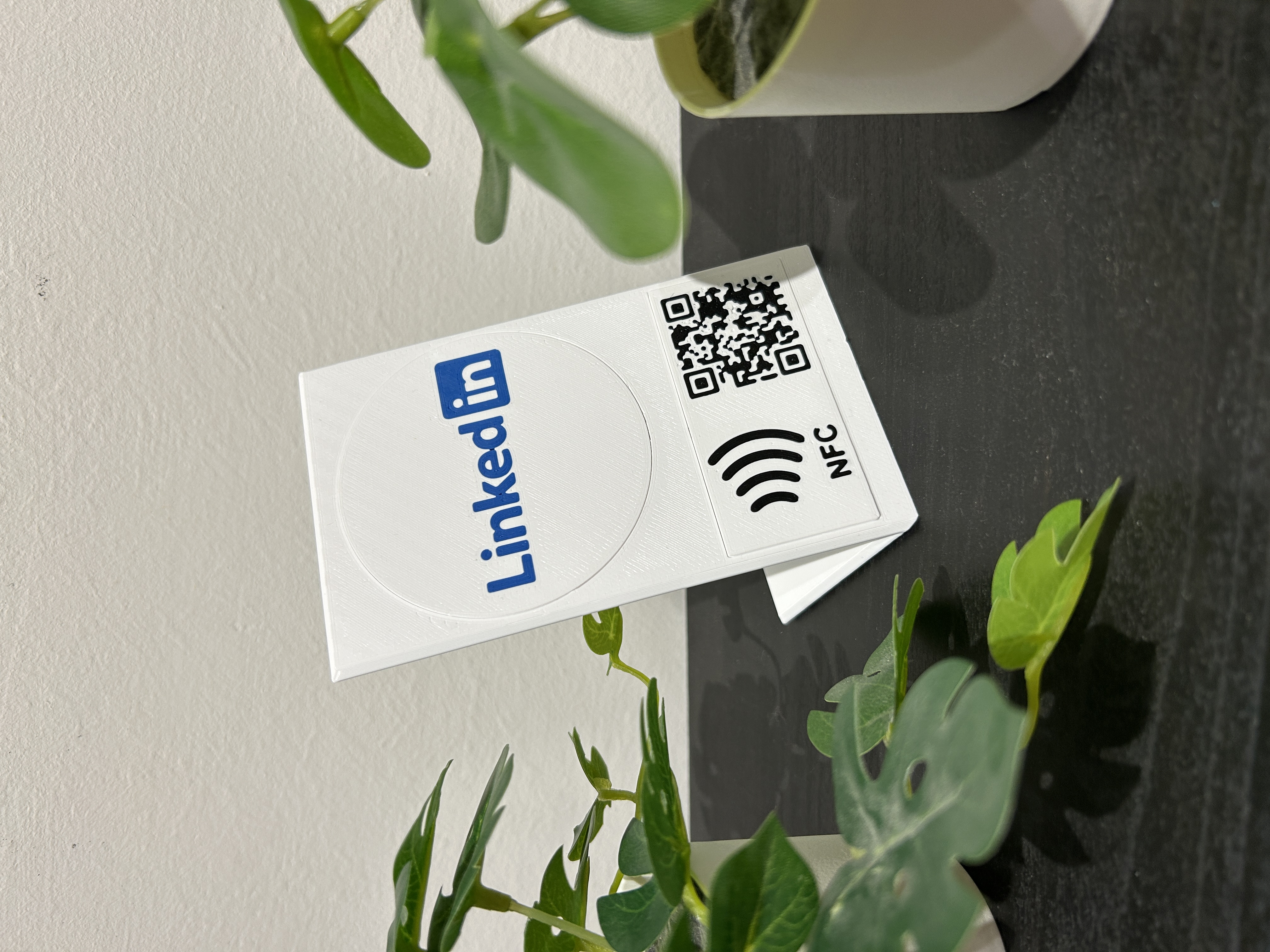 EDITABLE STAND QR CODE/NFC V2